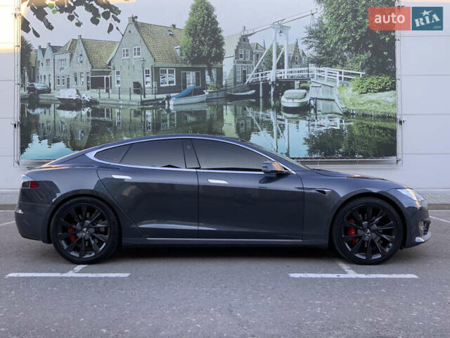 Тесла Модель С 2020 у Києві на Automoto.ua Сірий Тесла Модель С, об'ємом двигуна 0 л та пробігом 33 тис. км за 39000 $, фото 32 на Automoto.ua