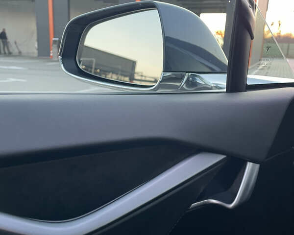 Серый Тесла Модель С, объемом двигателя 0 л и пробегом 28 тыс. км за 28500 $, фото 28 на Automoto.ua