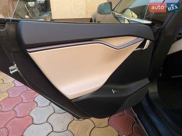 Серый Тесла Модель С, объемом двигателя 0 л и пробегом 62 тыс. км за 30500 $, фото 28 на Automoto.ua