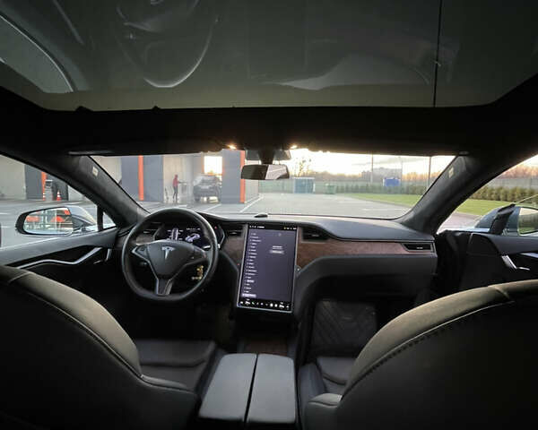 Серый Тесла Модель С, объемом двигателя 0 л и пробегом 28 тыс. км за 28500 $, фото 30 на Automoto.ua