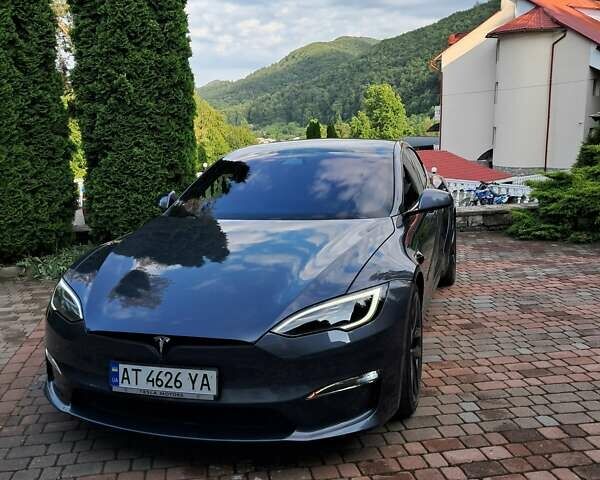 Серый Тесла Модель С, объемом двигателя 0 л и пробегом 94 тыс. км за 41500 $, фото 27 на Automoto.ua