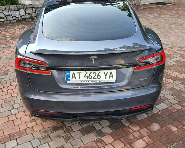 Серый Тесла Модель С, объемом двигателя 0 л и пробегом 94 тыс. км за 41500 $, фото 12 на Automoto.ua