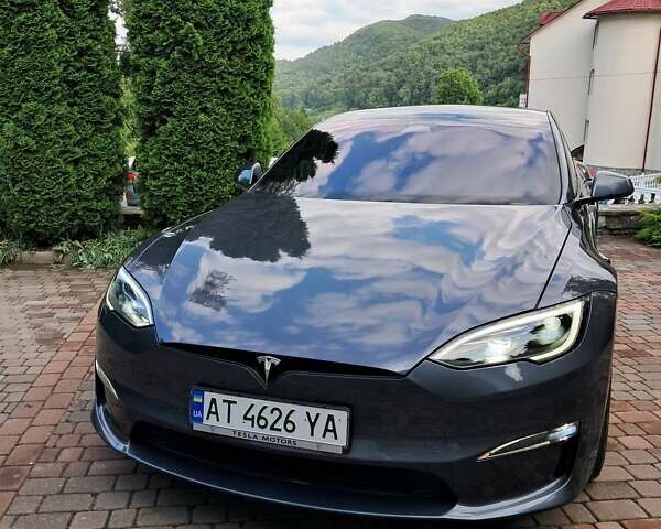 Серый Тесла Модель С, объемом двигателя 0 л и пробегом 94 тыс. км за 39700 $, фото 2 на Automoto.ua