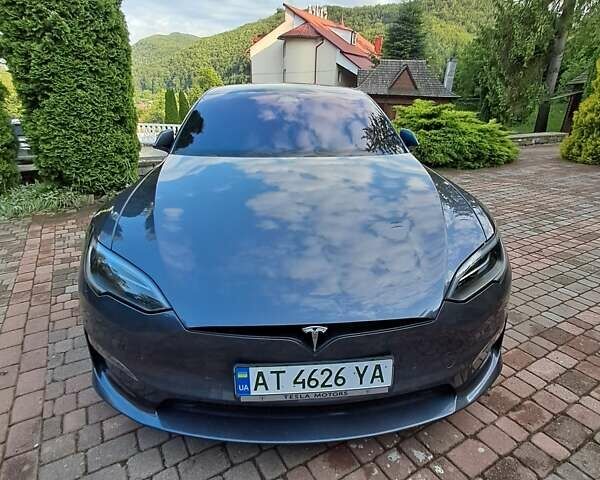 Серый Тесла Модель С, объемом двигателя 0 л и пробегом 94 тыс. км за 39700 $, фото 30 на Automoto.ua