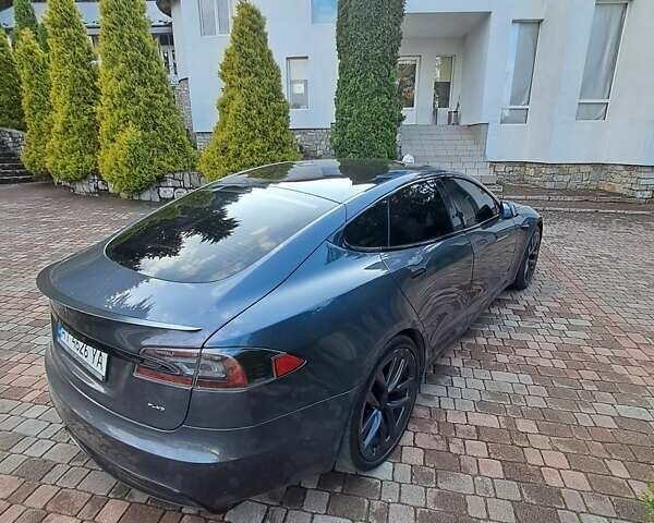 Серый Тесла Модель С, объемом двигателя 0 л и пробегом 94 тыс. км за 39700 $, фото 24 на Automoto.ua