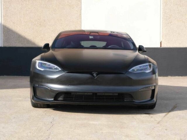 Серый Тесла Модель С, объемом двигателя 0 л и пробегом 24 тыс. км за 14500 $, фото 1 на Automoto.ua