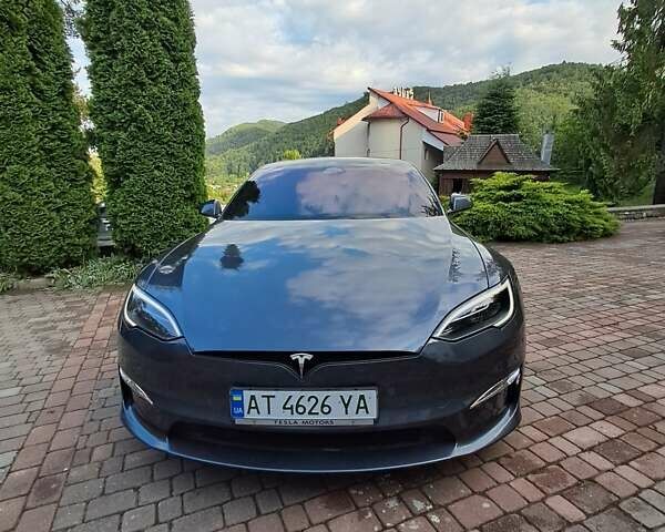 Серый Тесла Модель С, объемом двигателя 0 л и пробегом 94 тыс. км за 41500 $, фото 29 на Automoto.ua