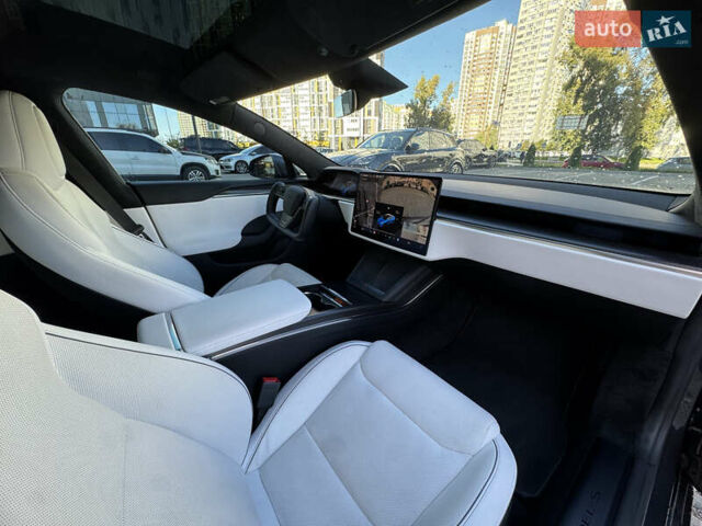 Серый Тесла Модель С, объемом двигателя 0 л и пробегом 45 тыс. км за 39000 $, фото 6 на Automoto.ua