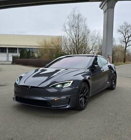Серый Тесла Модель С, объемом двигателя 0 л и пробегом 18 тыс. км за 47000 $, фото 18 на Automoto.ua