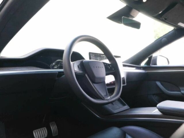 Серый Тесла Модель С, объемом двигателя 0 л и пробегом 24 тыс. км за 14500 $, фото 8 на Automoto.ua