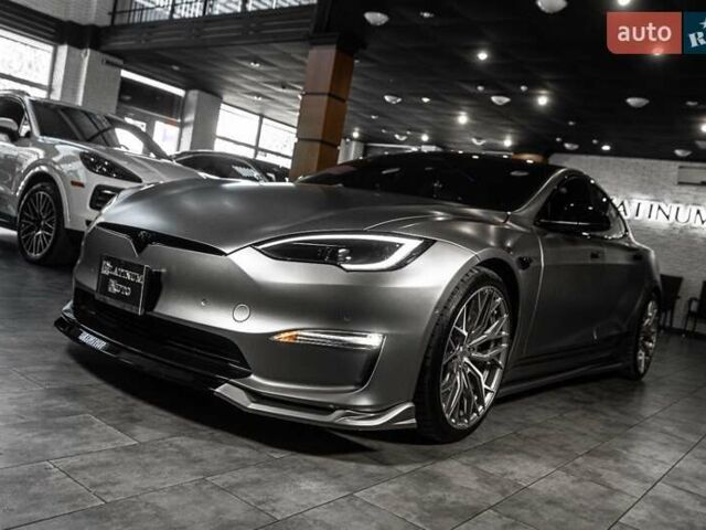 Серый Тесла Модель С, объемом двигателя 0 л и пробегом 36 тыс. км за 55900 $, фото 66 на Automoto.ua