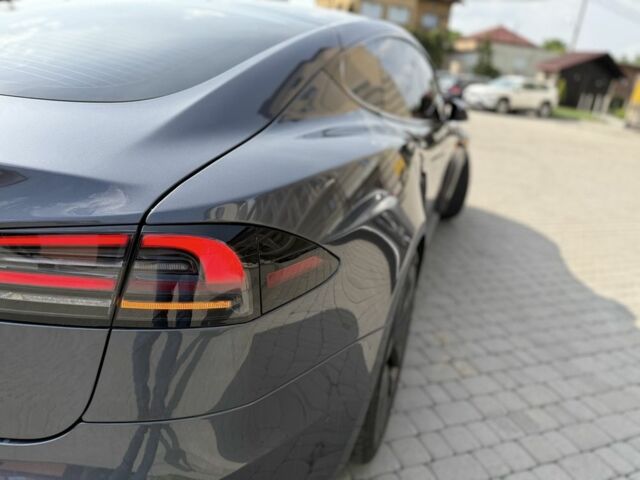 Серый Тесла Модель С, объемом двигателя 0 л и пробегом 74 тыс. км за 39900 $, фото 17 на Automoto.ua