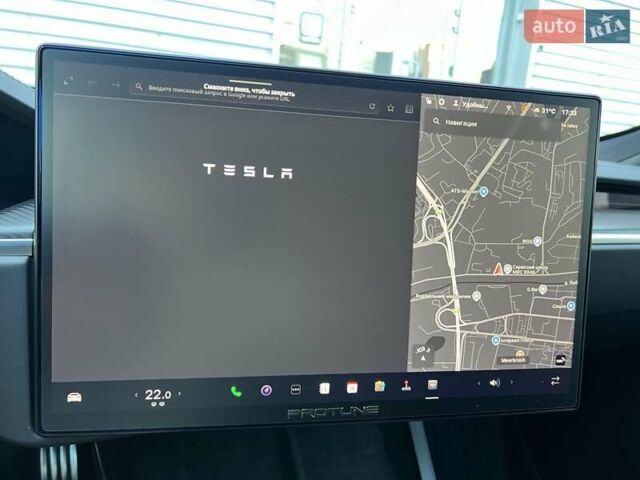 Серый Тесла Модель С, объемом двигателя 0 л и пробегом 24 тыс. км за 92000 $, фото 43 на Automoto.ua