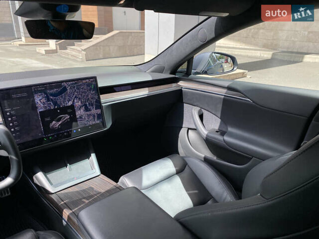 Серый Тесла Модель С, объемом двигателя 0 л и пробегом 77 тыс. км за 39900 $, фото 48 на Automoto.ua