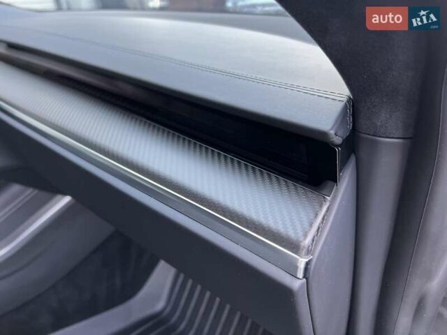 Серый Тесла Модель С, объемом двигателя 0 л и пробегом 24 тыс. км за 92000 $, фото 33 на Automoto.ua