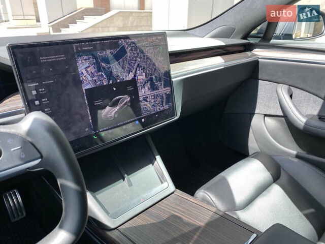 Серый Тесла Модель С, объемом двигателя 0 л и пробегом 77 тыс. км за 39900 $, фото 38 на Automoto.ua