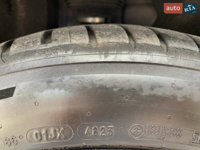 Серый Тесла Модель С, объемом двигателя 0 л и пробегом 77 тыс. км за 39900 $, фото 54 на Automoto.ua