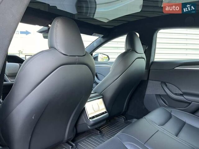 Серый Тесла Модель С, объемом двигателя 0 л и пробегом 24 тыс. км за 92000 $, фото 24 на Automoto.ua