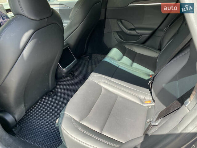 Серый Тесла Модель С, объемом двигателя 0 л и пробегом 77 тыс. км за 39900 $, фото 44 на Automoto.ua