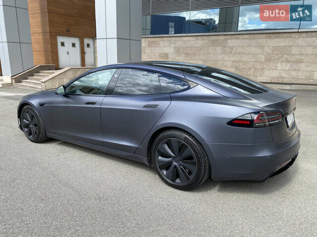 Серый Тесла Модель С, объемом двигателя 0 л и пробегом 77 тыс. км за 39900 $, фото 9 на Automoto.ua