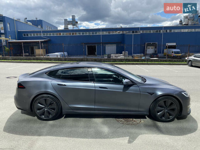 Серый Тесла Модель С, объемом двигателя 0 л и пробегом 77 тыс. км за 39900 $, фото 15 на Automoto.ua