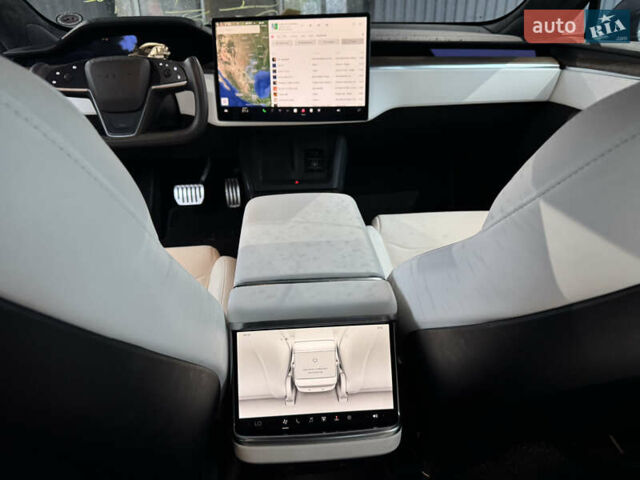 Серый Тесла Модель С, объемом двигателя 0 л и пробегом 78 тыс. км за 39000 $, фото 2 на Automoto.ua