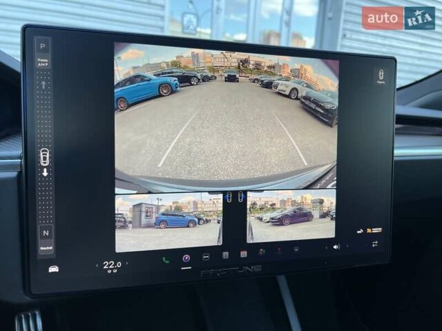 Серый Тесла Модель С, объемом двигателя 0 л и пробегом 24 тыс. км за 92000 $, фото 45 на Automoto.ua