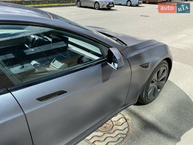 Серый Тесла Модель С, объемом двигателя 0 л и пробегом 77 тыс. км за 39900 $, фото 30 на Automoto.ua