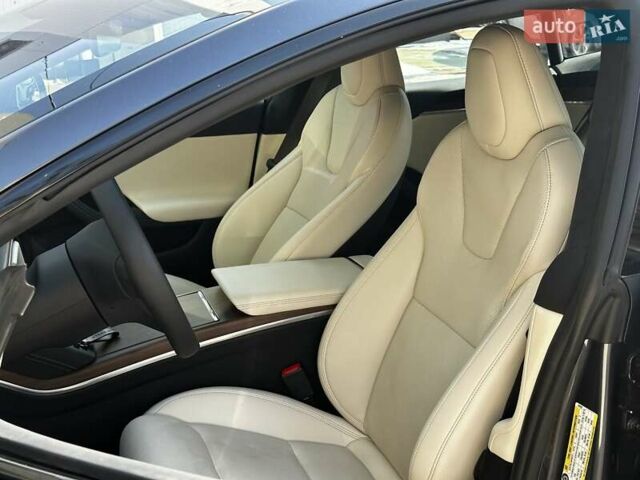 Серый Тесла Модель С, объемом двигателя 0 л и пробегом 21 тыс. км за 42499 $, фото 11 на Automoto.ua