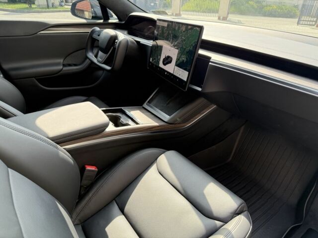 Серый Тесла Модель С, объемом двигателя 0 л и пробегом 74 тыс. км за 39900 $, фото 13 на Automoto.ua