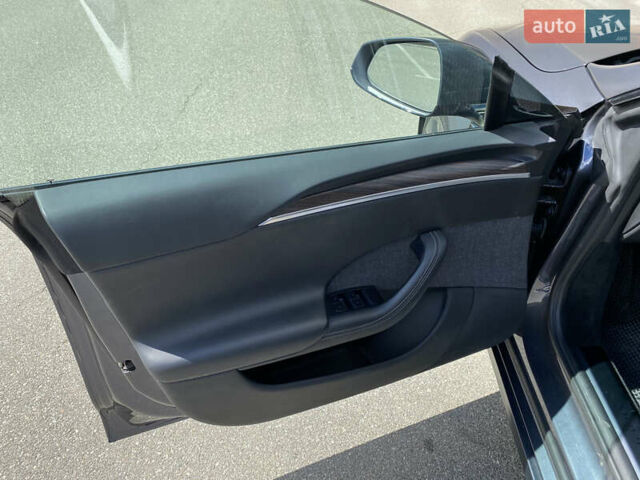 Серый Тесла Модель С, объемом двигателя 0 л и пробегом 77 тыс. км за 39900 $, фото 32 на Automoto.ua