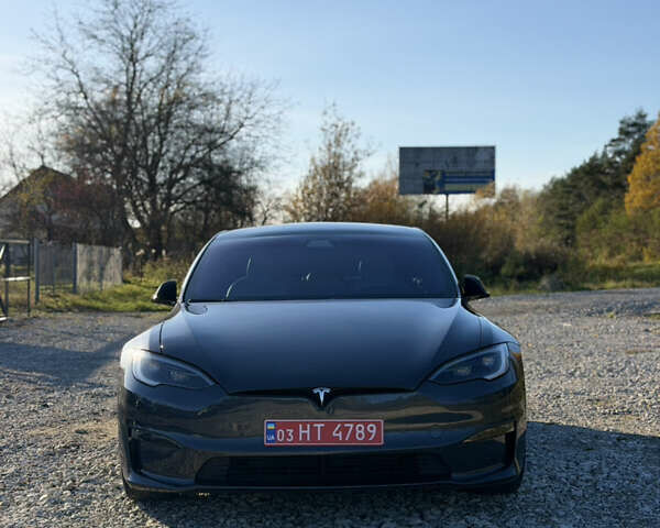 Серый Тесла Модель С, объемом двигателя 0 л и пробегом 11 тыс. км за 48500 $, фото 3 на Automoto.ua