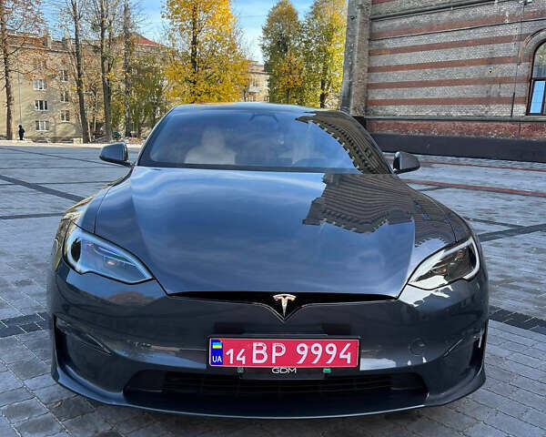Сірий Тесла Модель С, об'ємом двигуна 0 л та пробігом 7 тис. км за 77777 $, фото 4 на Automoto.ua