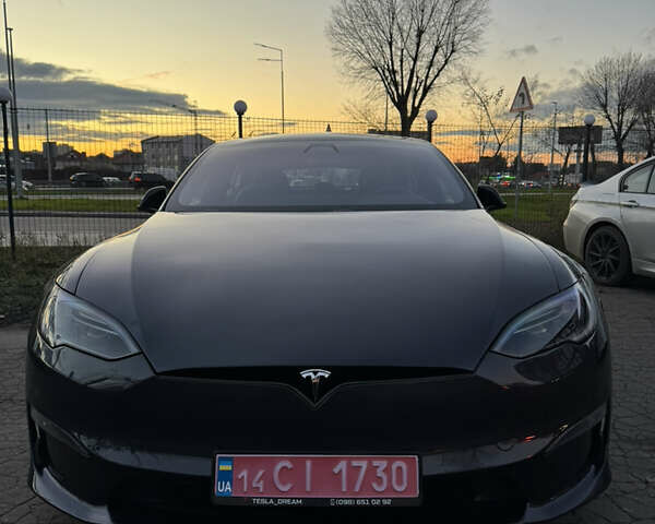 Серый Тесла Модель С, объемом двигателя 0 л и пробегом 5 тыс. км за 44000 $, фото 1 на Automoto.ua