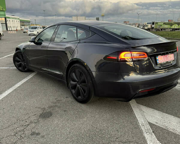 Серый Тесла Модель С, объемом двигателя 0 л и пробегом 5 тыс. км за 44000 $, фото 5 на Automoto.ua