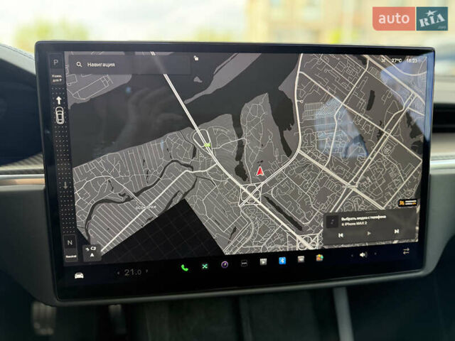 Серый Тесла Модель С, объемом двигателя 0 л и пробегом 12 тыс. км за 57770 $, фото 4 на Automoto.ua