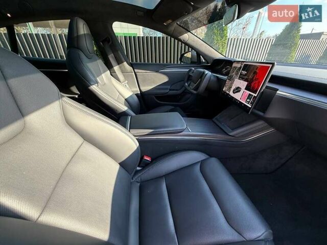 Серый Тесла Модель С, объемом двигателя 0 л и пробегом 48 тыс. км за 42900 $, фото 10 на Automoto.ua