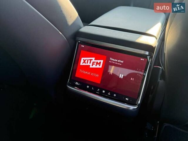 Серый Тесла Модель С, объемом двигателя 0 л и пробегом 48 тыс. км за 42900 $, фото 16 на Automoto.ua