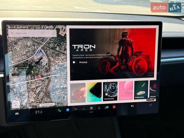 Серый Тесла Модель С, объемом двигателя 0 л и пробегом 48 тыс. км за 42900 $, фото 11 на Automoto.ua