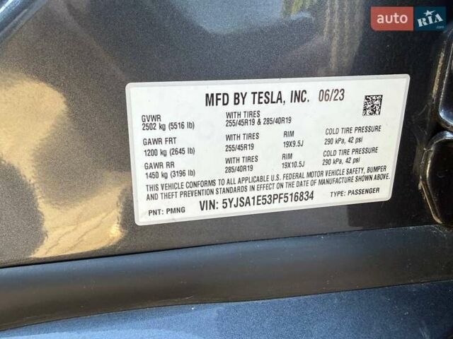 Серый Тесла Модель С, объемом двигателя 0 л и пробегом 48 тыс. км за 42900 $, фото 19 на Automoto.ua