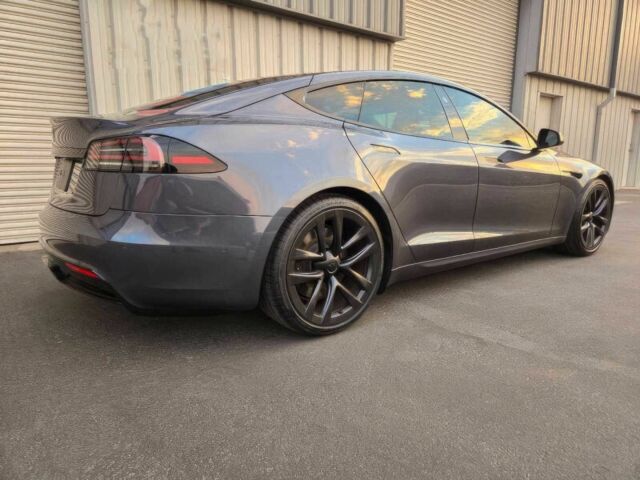 Серый Тесла Модель С, объемом двигателя 0 л и пробегом 24 тыс. км за 23000 $, фото 7 на Automoto.ua