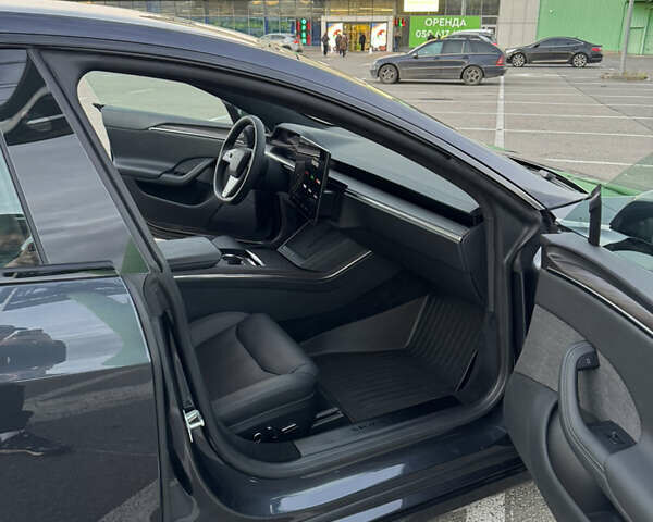 Серый Тесла Модель С, объемом двигателя 0 л и пробегом 5 тыс. км за 44000 $, фото 9 на Automoto.ua