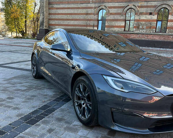 Сірий Тесла Модель С, об'ємом двигуна 0 л та пробігом 7 тис. км за 77777 $, фото 5 на Automoto.ua