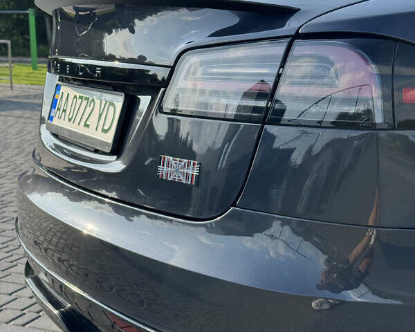 Сірий Тесла Модель С, об'ємом двигуна 0 л та пробігом 2 тис. км за 63000 $, фото 37 на Automoto.ua
