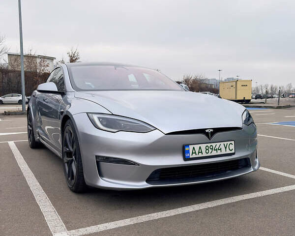 Сірий Тесла Модель С, об'ємом двигуна 0 л та пробігом 3 тис. км за 57000 $, фото 4 на Automoto.ua