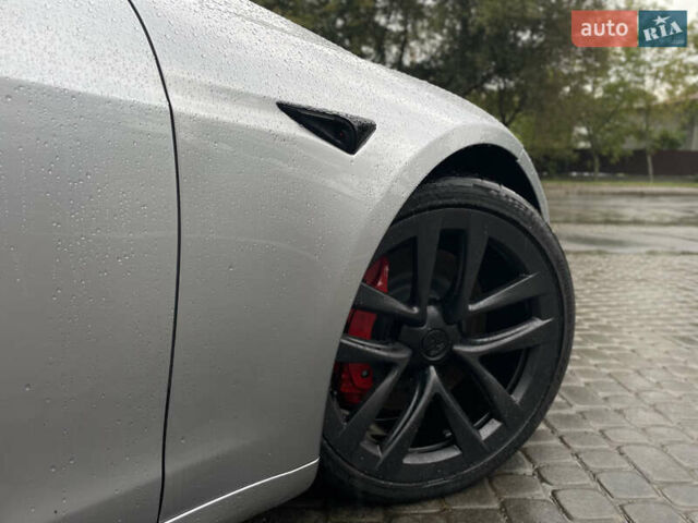 Сірий Тесла Модель С, об'ємом двигуна 0 л та пробігом 2 тис. км за 53000 $, фото 13 на Automoto.ua