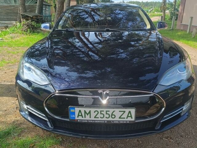 Синий Тесла Модель С, объемом двигателя 0 л и пробегом 300 тыс. км за 11800 $, фото 2 на Automoto.ua