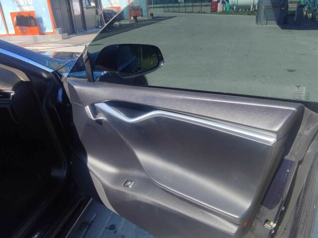 Синій Тесла Модель С, об'ємом двигуна 0 л та пробігом 180 тис. км за 11600 $, фото 11 на Automoto.ua