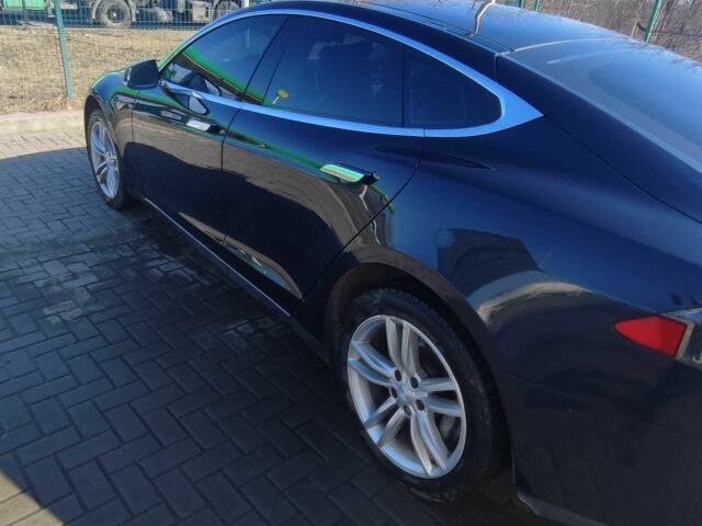 Синий Тесла Модель С, объемом двигателя 0 л и пробегом 186 тыс. км за 254 $, фото 1 на Automoto.ua