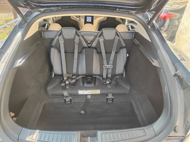 Синий Тесла Модель С, объемом двигателя 0 л и пробегом 197 тыс. км за 12700 $, фото 7 на Automoto.ua